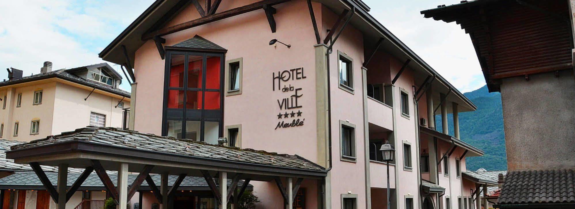 Hotel De La Ville Saint-Vincent Bagian luar foto